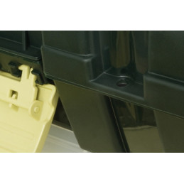 Valigeta Fishing Box K4 Comet Mare – Depozitare și Organizare pentru Accesorii Pescuit