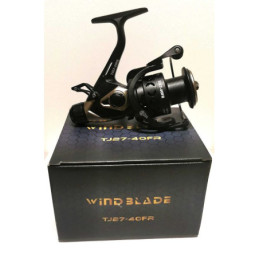 Mulineta Feeder Windblade TJ27-40FR cu Baitrunner